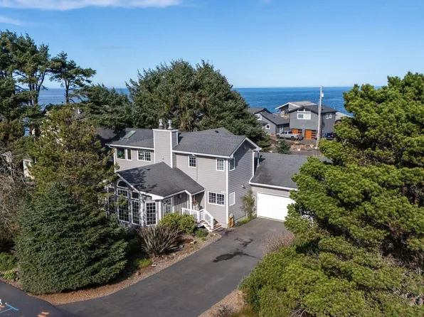 465 SW Edgewater, Depoe Bay, OR 97341