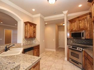 3405 SW Town Vu Rd, Bentonville, AR 72712