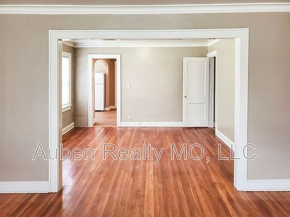 2nd image of 5442 Harrison St #1F