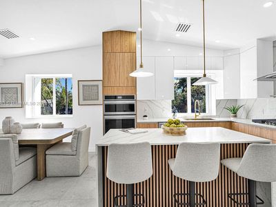745 W 51st St, Miami Beach, FL, 33140