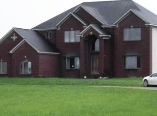 2934 Carina Dr, North Branch, MI 48461