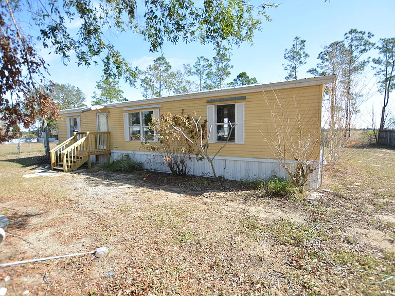 1144 Bradbury Rd — Photo 1