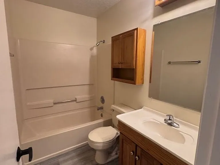 109 Reserve Cir #213 — Photo 10