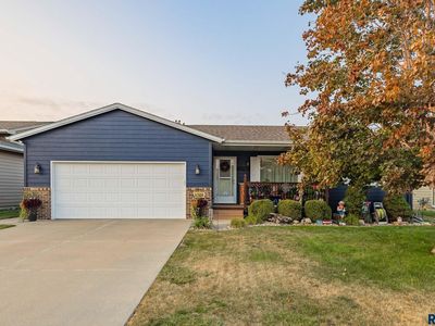 4004 W 92nd St, Sioux Falls, SD, 57108