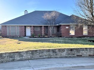 2102 Valley Dr, Weatherford, TX 76087
