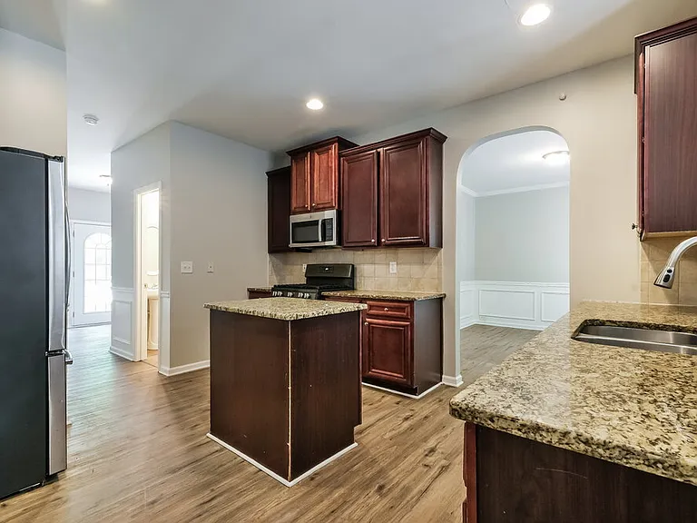 4940 Hopewell Manor Dr — Photo 10