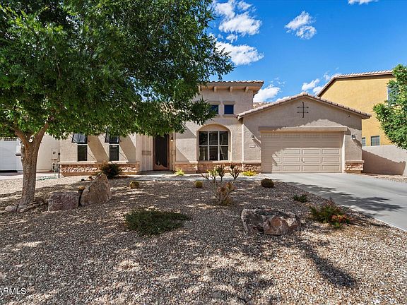 3rd image of 43998 W PALO ABETO Drive
