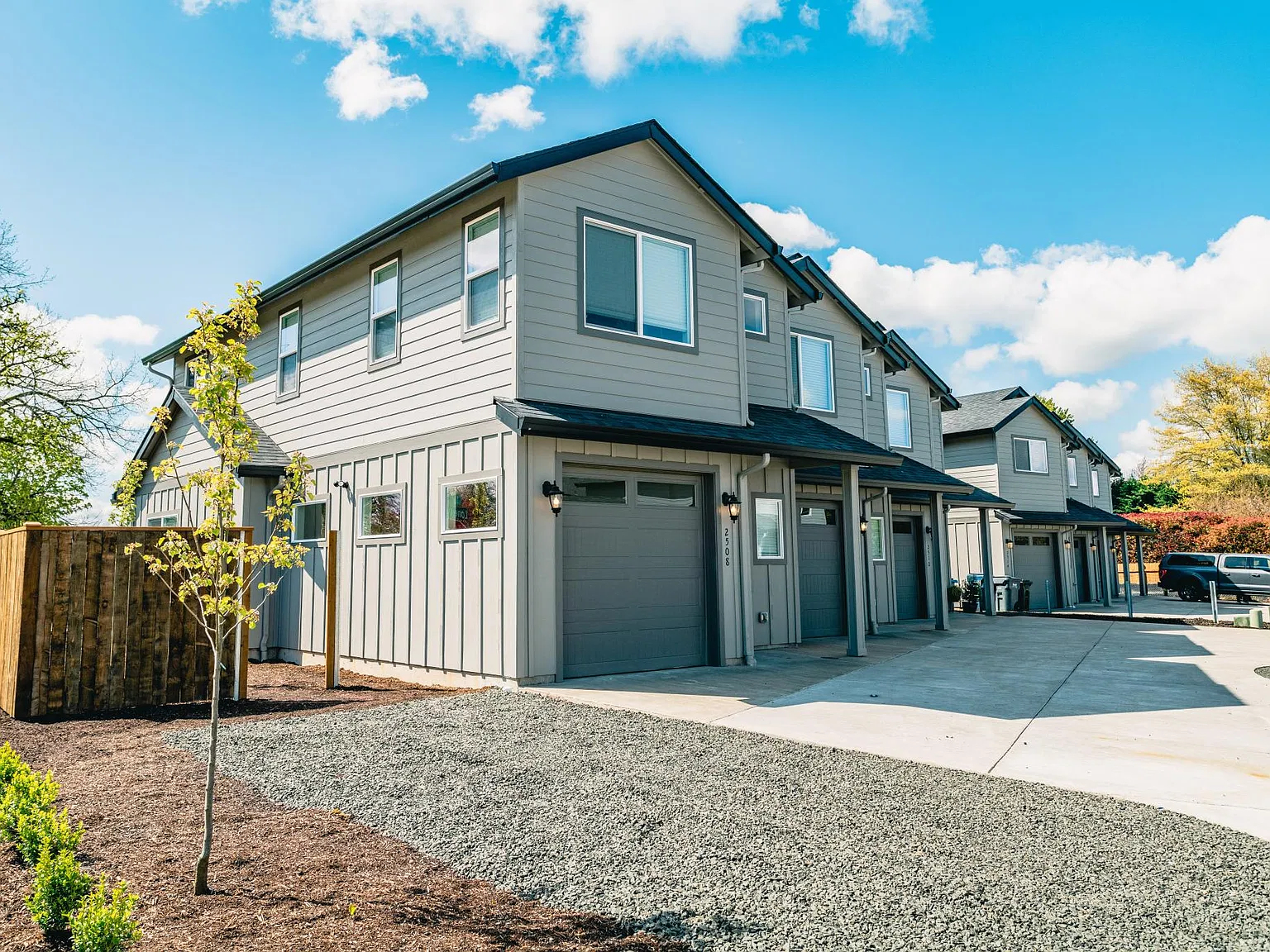3 bed, 2.5 bath, 1104 sqft, $2,275 — Photo 4