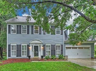 9015 Castlebay Dr, Charlotte, NC 28277