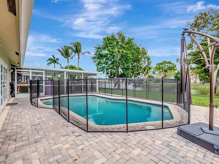 9680 Lancaster Pl — Photo 37