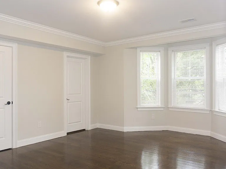 8 Nira Ave #3 — Photo 23