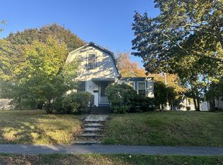 76 Walker Street, Falmouth, MA 02540