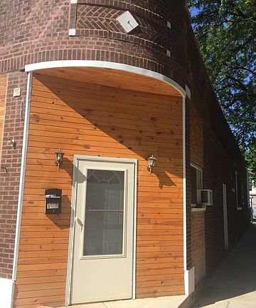 2nd image of 4500 S Richmond St