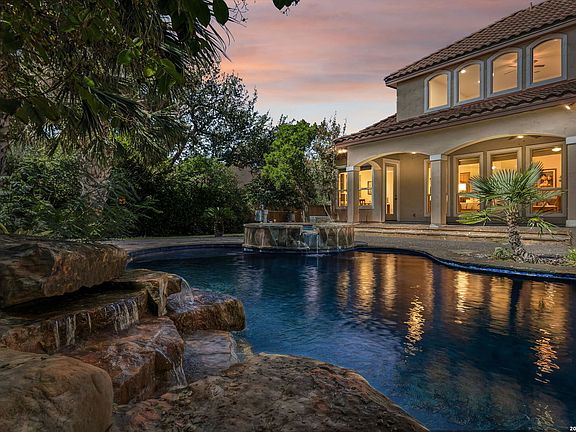 2nd image of 210 Persimmon Pond