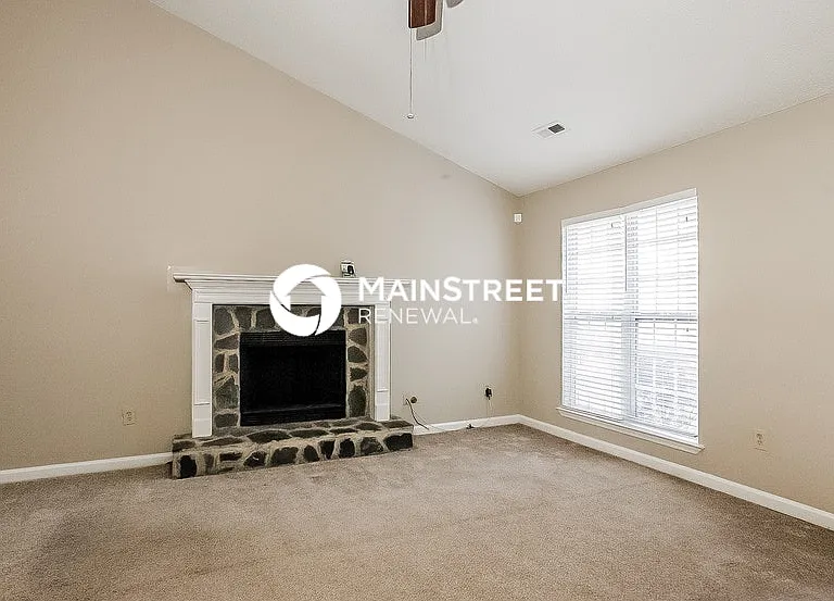 525 Devcon Ln — Photo 4