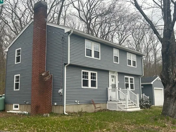 2 Howard St, Ipswich, MA 01938