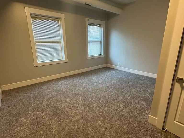 3920 Lorain Ave #3 — Photo 11