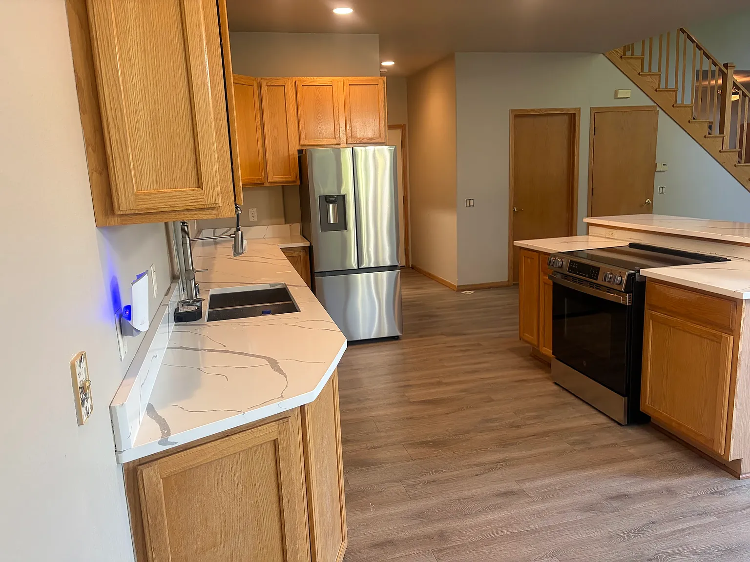 207 Llanos St — Photo 4