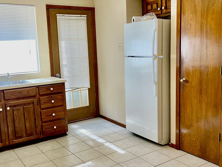 3209 N Marseille Ln — Photo 9