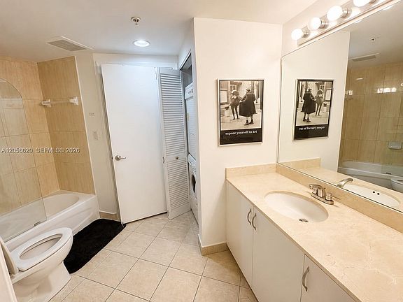 4th image of 1750 N Bayshore Dr #5614