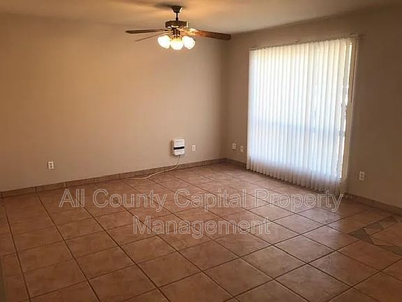 2nd image of 902 Quartz Ct