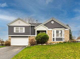 3965 Springlake Dr, Lake In The Hills, IL 60156