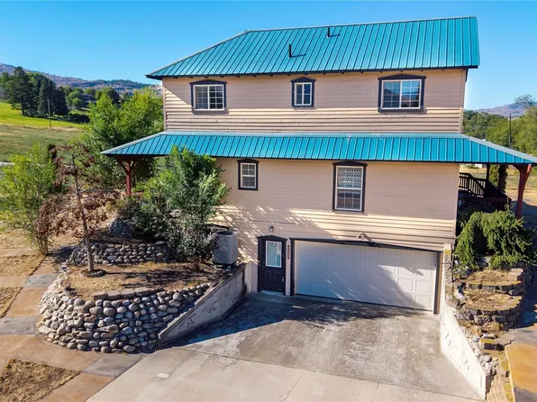 6 Orchard Loop S., Tonasket, WA 98855