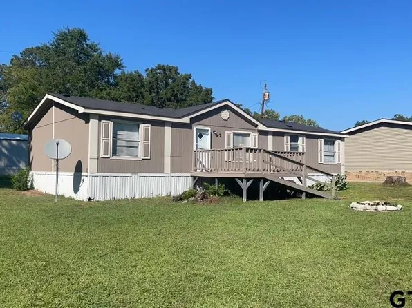 454 Noonday Rd #17, Chandler, TX 75758