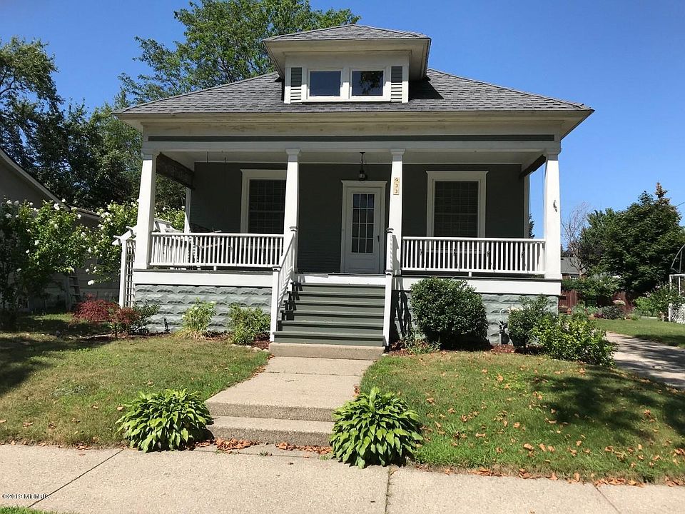 1st image of 933 Pennoyer Ave