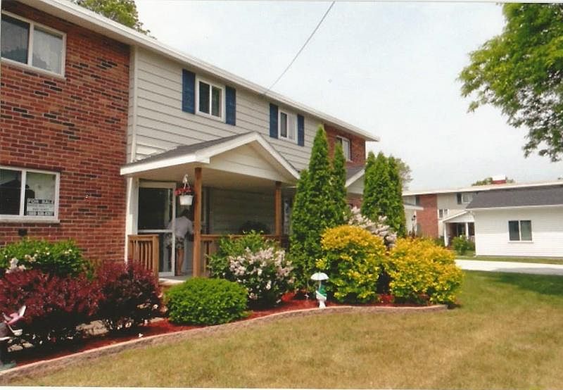 1st image of 9614A Missouri St