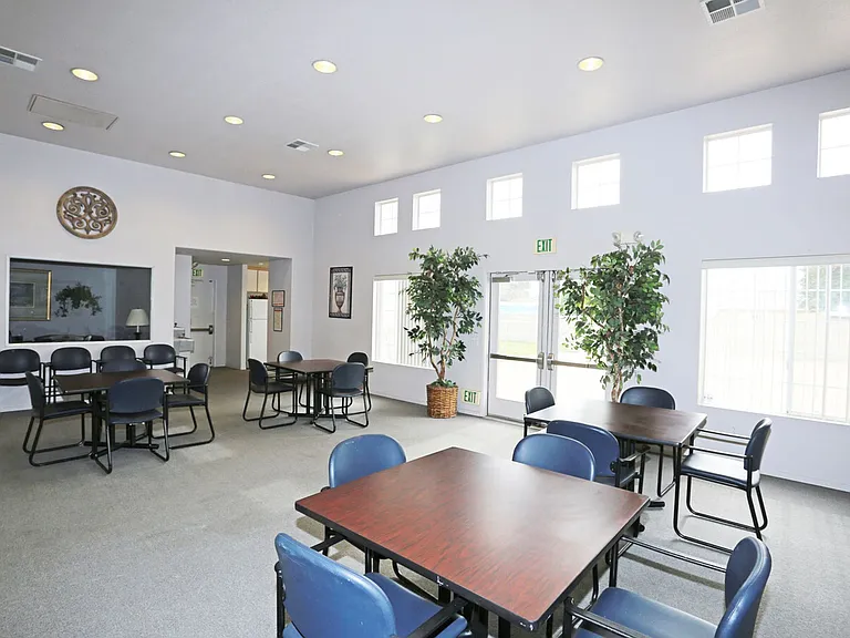 Vineyard Apartments — Photo 1