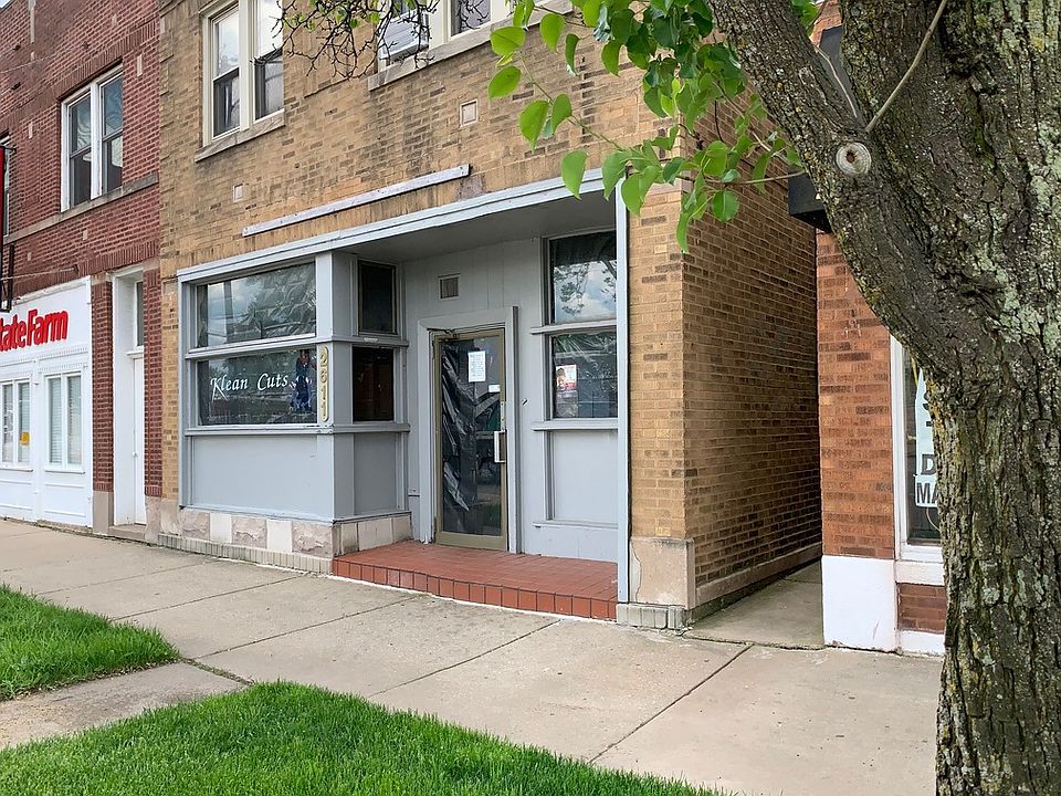 1st image of 2611 W Peterson Ave