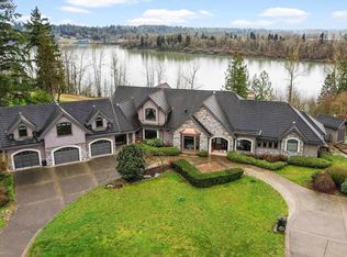 24228 River Rd, Maple Ridge, BC V2W1M2