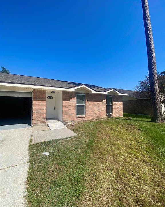 1st image of 10827 Thorncliff Dr