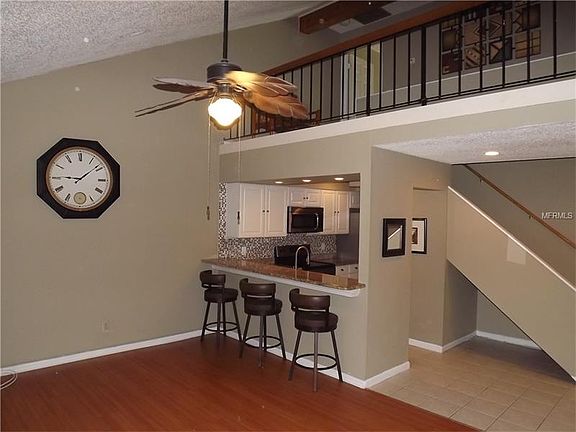 3rd image of 1813 Clearbrooke Dr