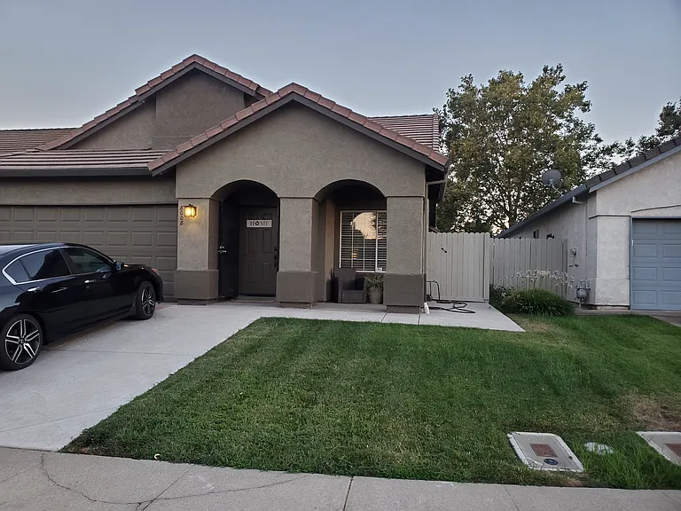 8008 Bridgeburn Ct — Photo 1