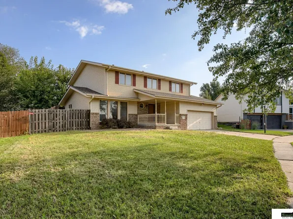 1910 Boston Cir, Lincoln, NE 68521