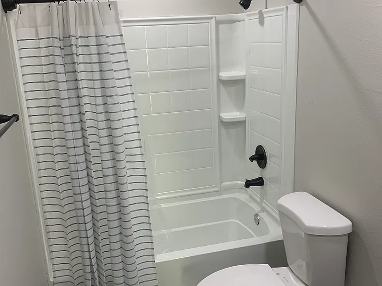 Willow Green Dr — Photo 17