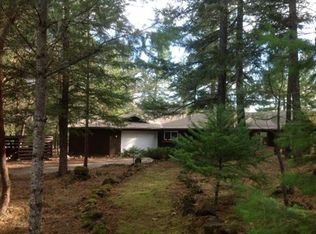 299 Danconia Dr, Trail, OR