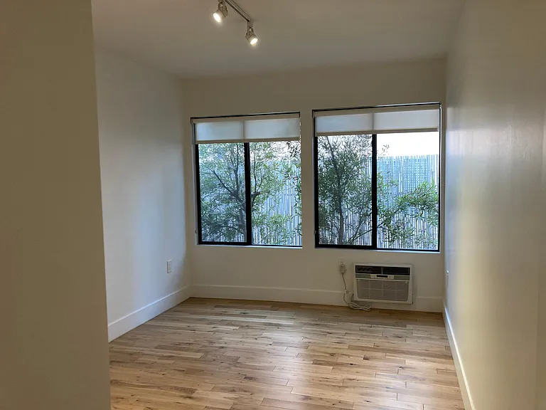 4435 Burns Ave #1 — Photo 14