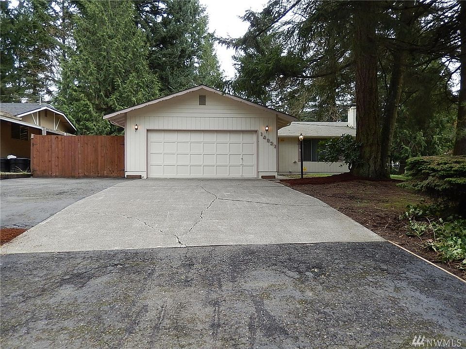 1st image of 14821 122nd Ave E