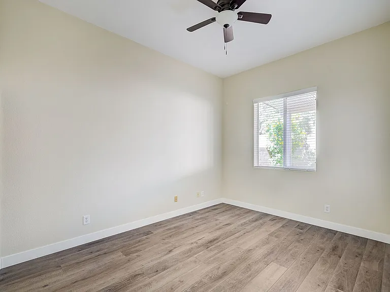 11490 Steponia Bay St — Photo 20