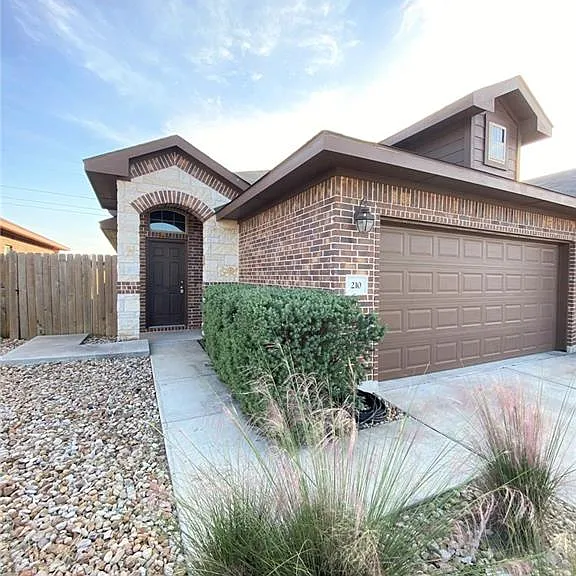210 Hidden Springs Dr #210 — Photo 1