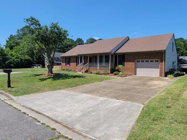 26 Wayland Dr, Portsmouth, VA 23703