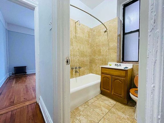 5th image of 2157 Ocean Ave APT 1A