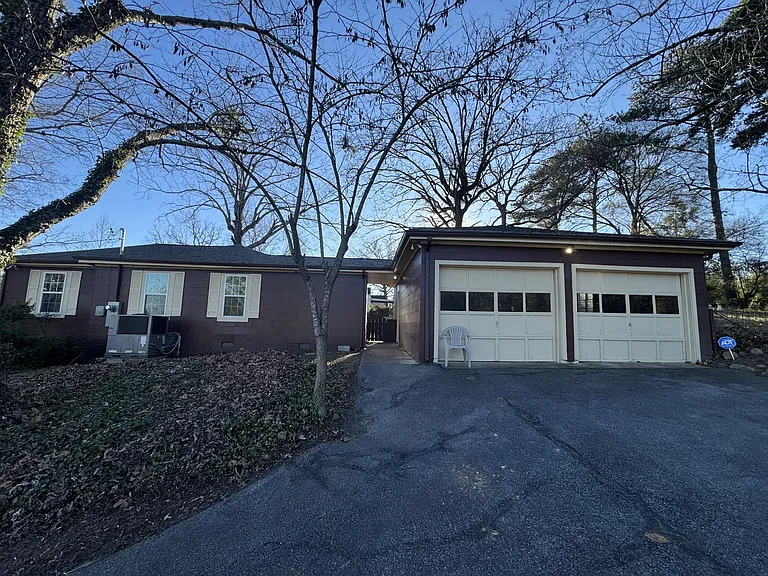 3895 Azalean Dr — Photo 4
