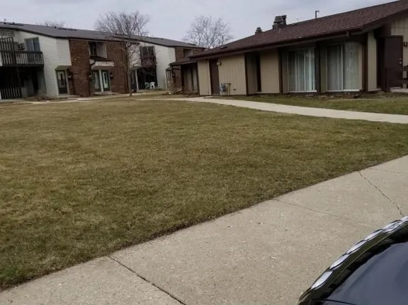 2913 14th Ln #205, Kenosha, WI 53140