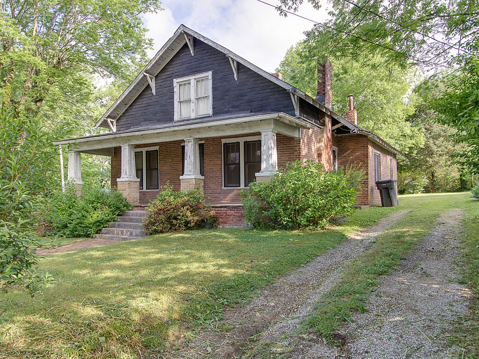 2nd image of 207 6th Ave