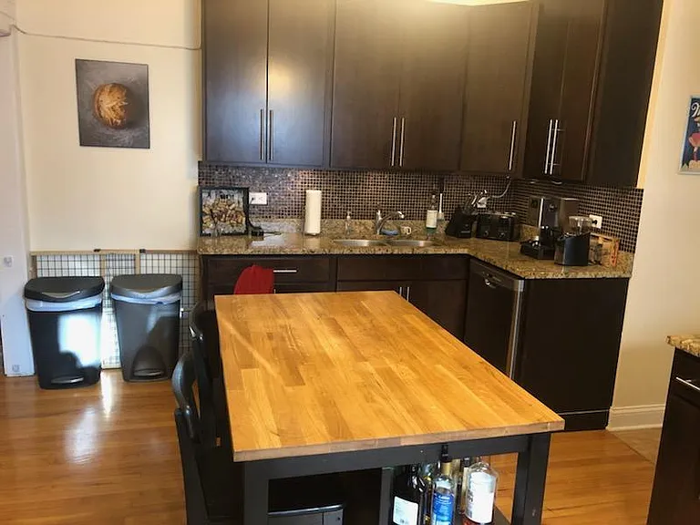 740 W Cornelia Ave #2 — Photo 10