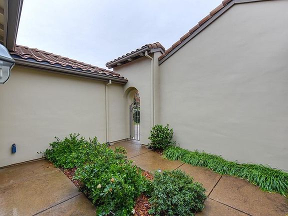 5th image of 6051 Palermo Way